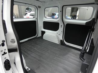 2020 Nissan NV200 - Thumbnail