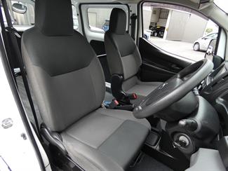 2020 Nissan NV200 - Thumbnail