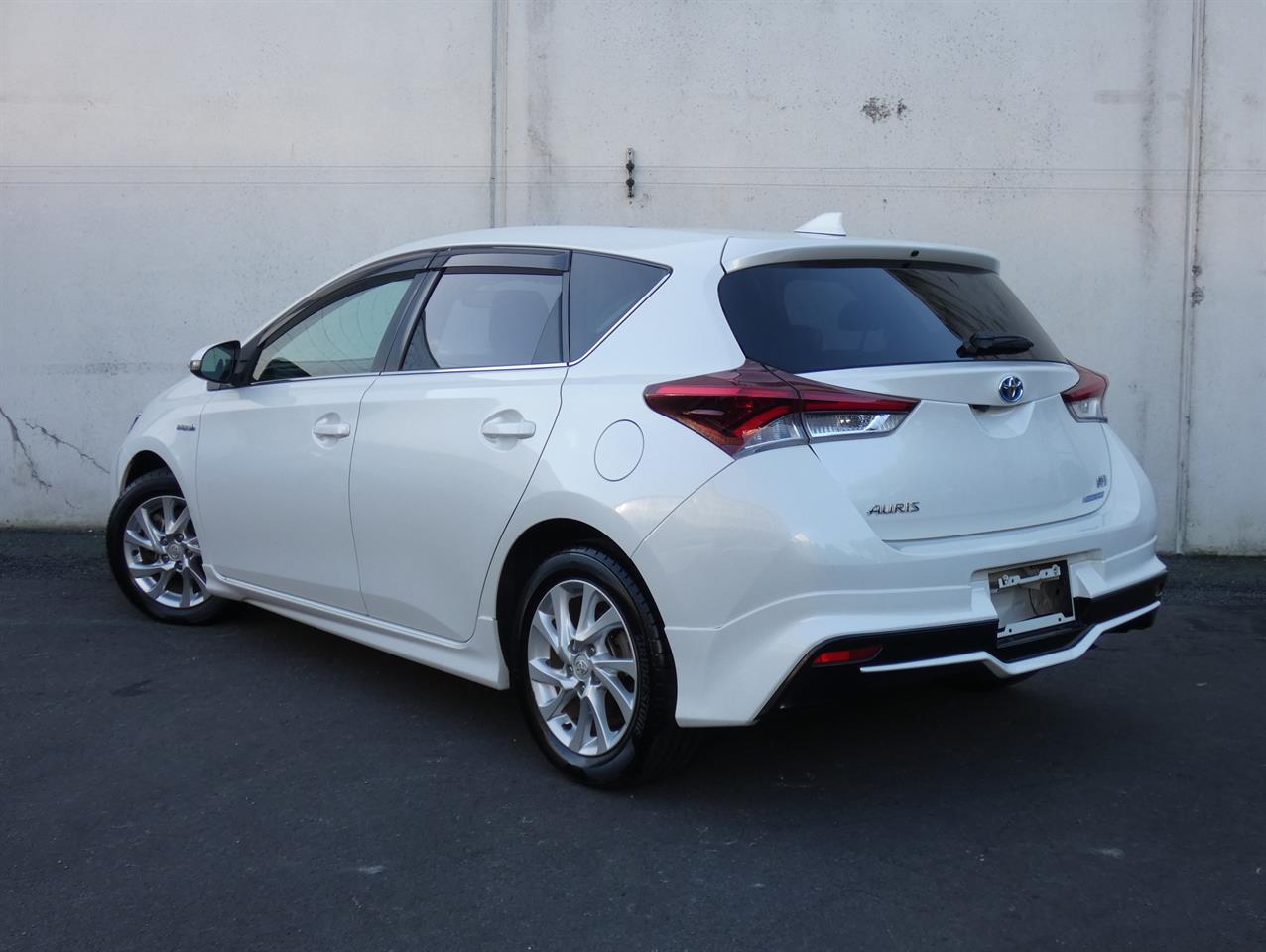 2017 Toyota AURIS