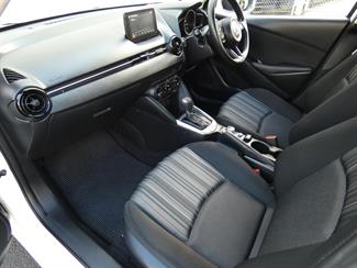 2020 Mazda 2 - Thumbnail