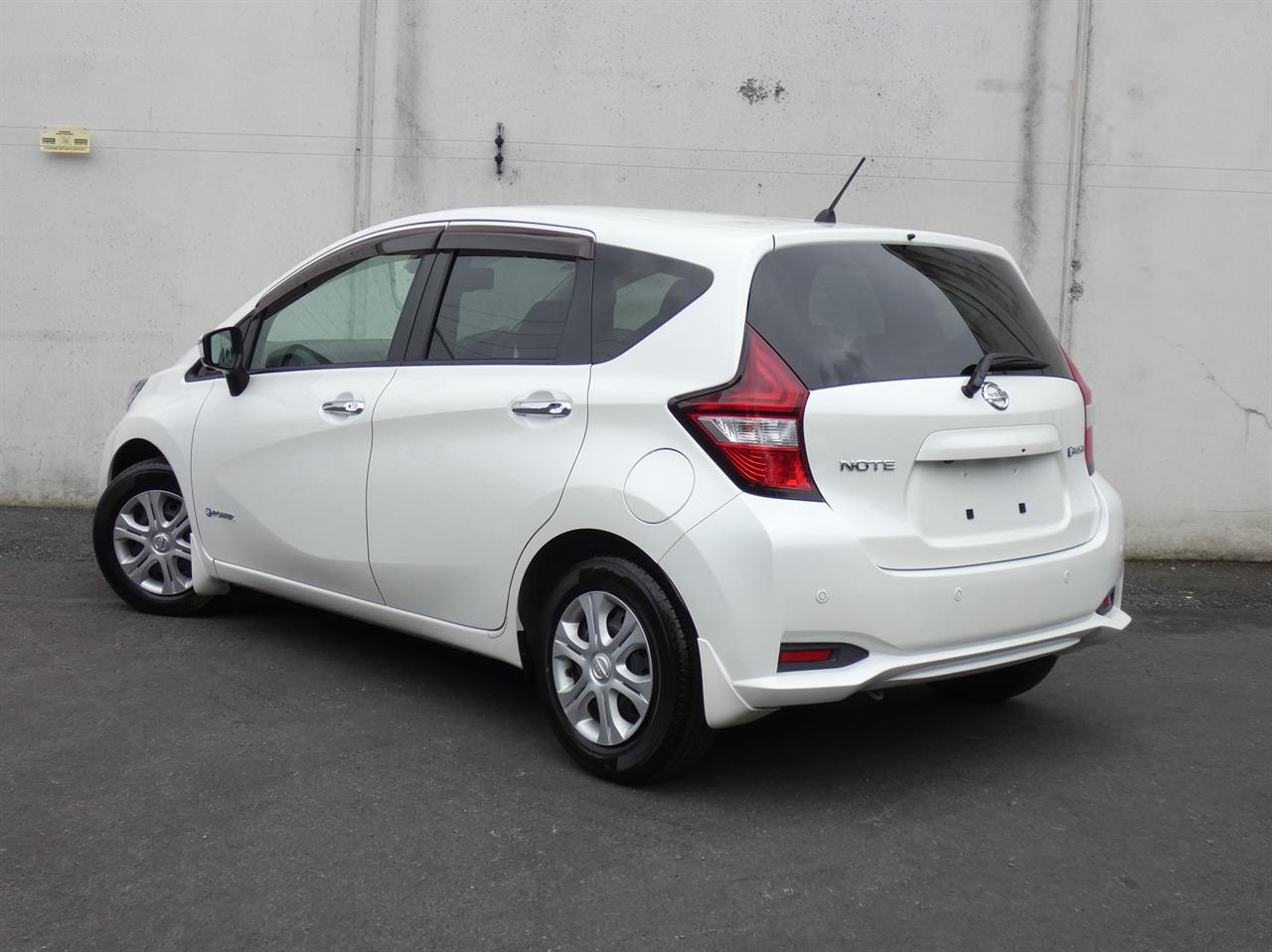 2017 Nissan NOTE