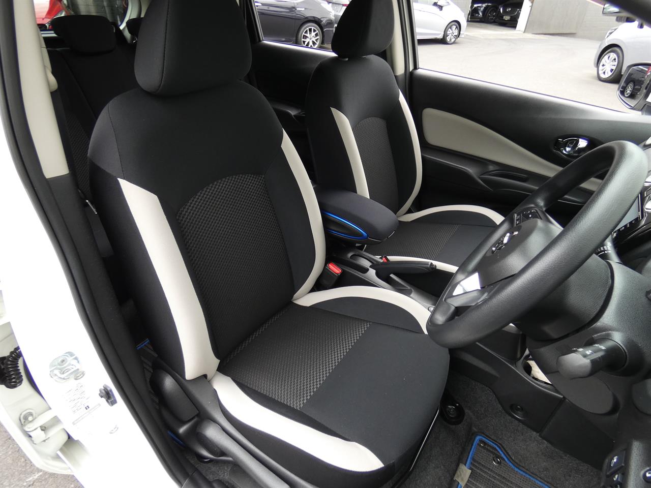 2017 Nissan NOTE