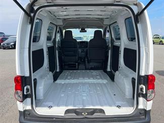 2020 Nissan NV200 - Thumbnail