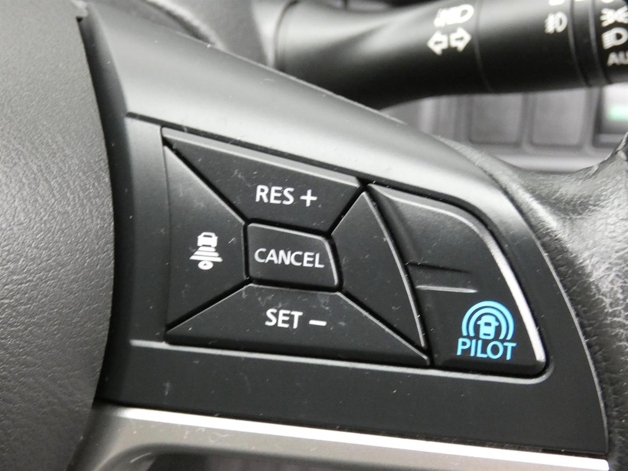 2016 Nissan SERENA