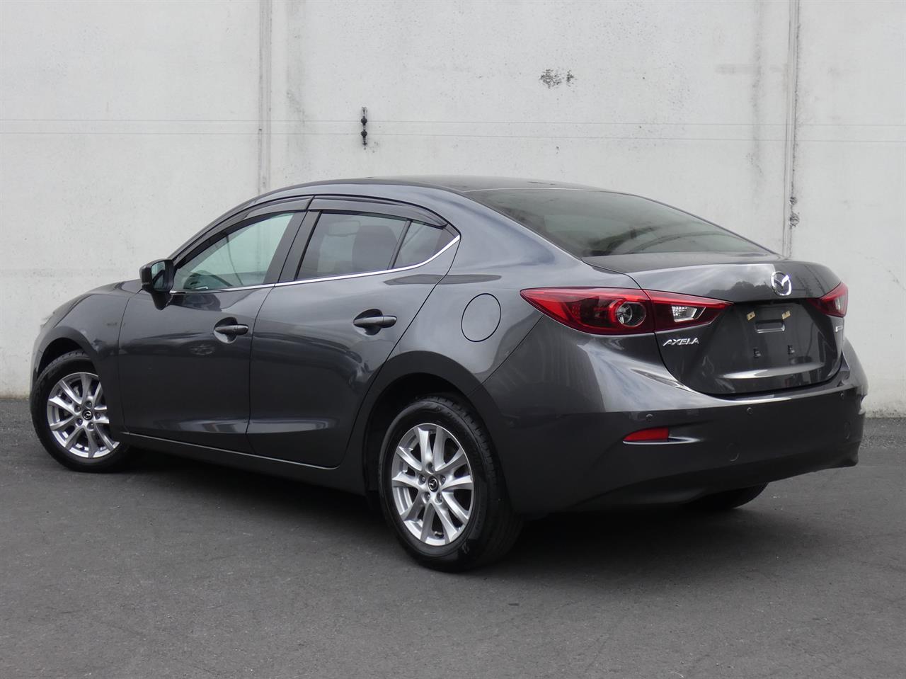 2016 Mazda AXELA