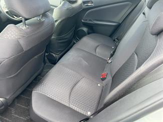2018 Toyota Prius - Thumbnail