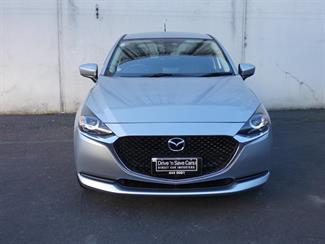 2020 Mazda 2 - Thumbnail