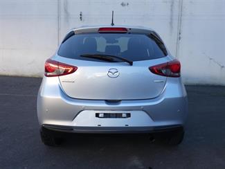 2020 Mazda 2 - Thumbnail