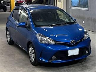 2016 Toyota VITZ - Thumbnail