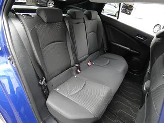 2018 Toyota Prius - Thumbnail