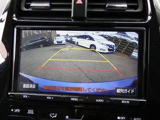2018 Toyota Prius - Thumbnail