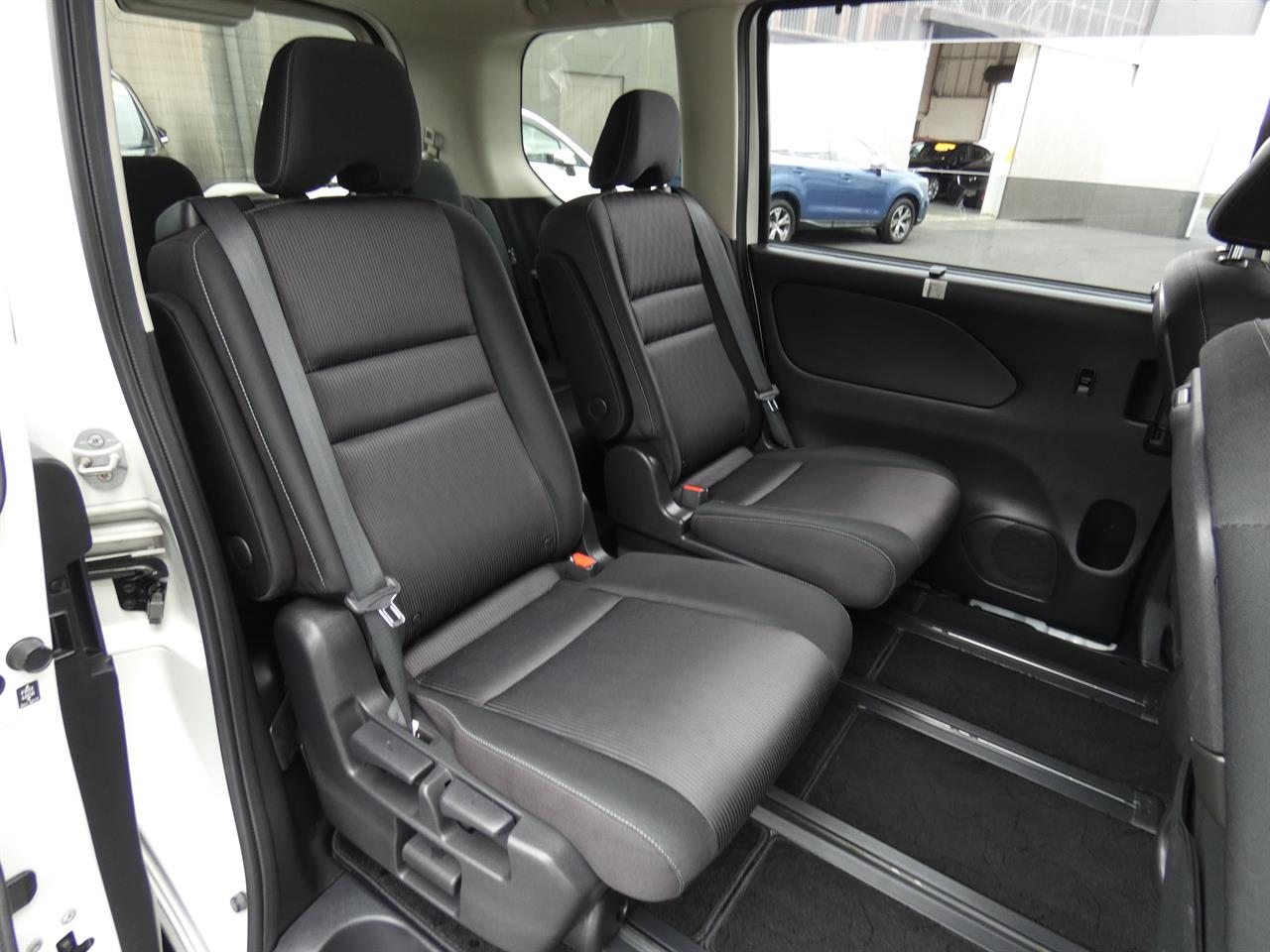 2018 Nissan SERENA