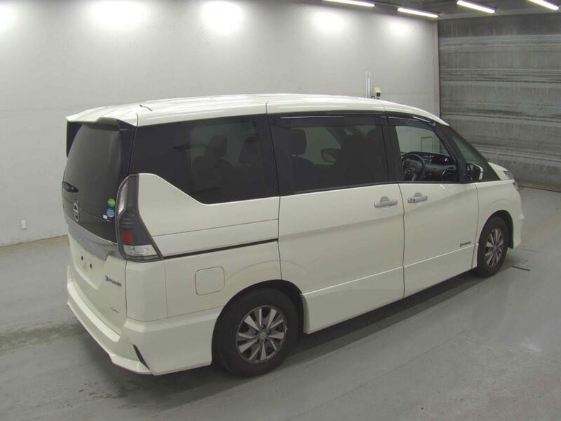 2018 Nissan SERENA