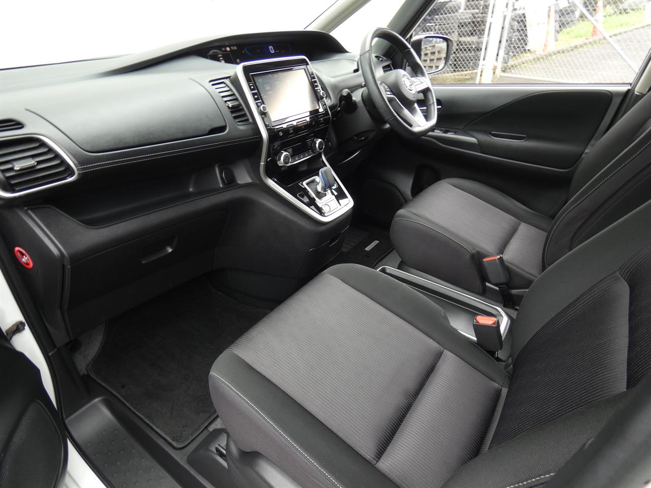 2018 Nissan SERENA