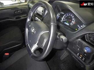 2015 Toyota Esquire - Thumbnail