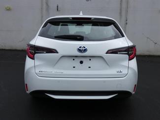 2021 Toyota COROLLA - Thumbnail