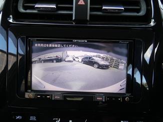 2017 Toyota Prius - Thumbnail