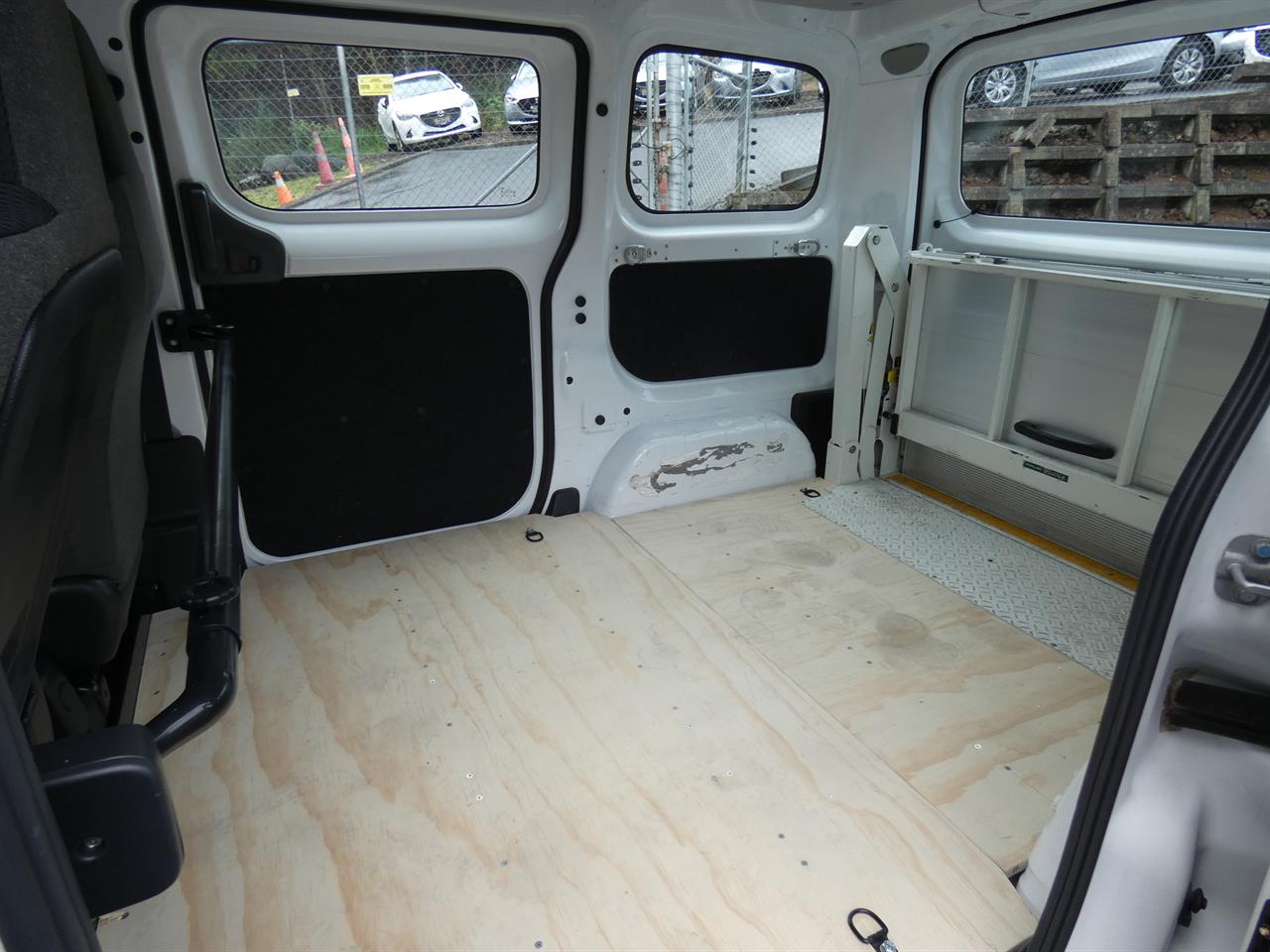 2020 Nissan NV200