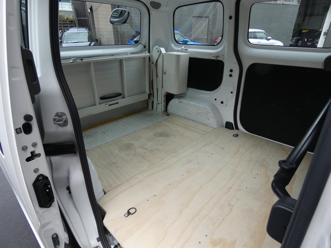 2020 Nissan NV200