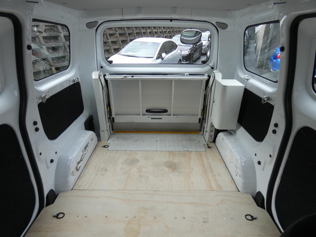 2020 Nissan NV200