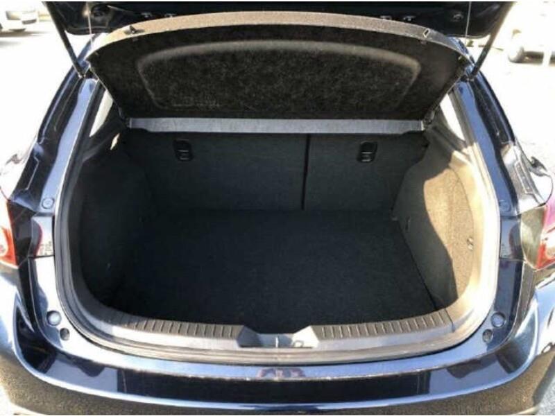 2016 Mazda AXELA