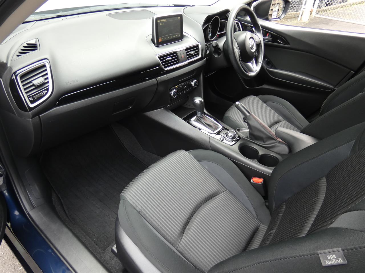 2016 Mazda AXELA