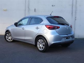 2021 Mazda 2 - Thumbnail