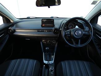 2021 Mazda 2 - Thumbnail