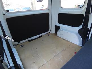 2020 Nissan NV200 - Thumbnail