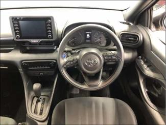 2021 Toyota YARIS - Thumbnail