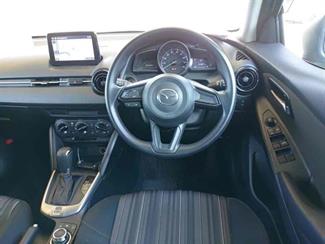 2017 Mazda DEMIO - Thumbnail
