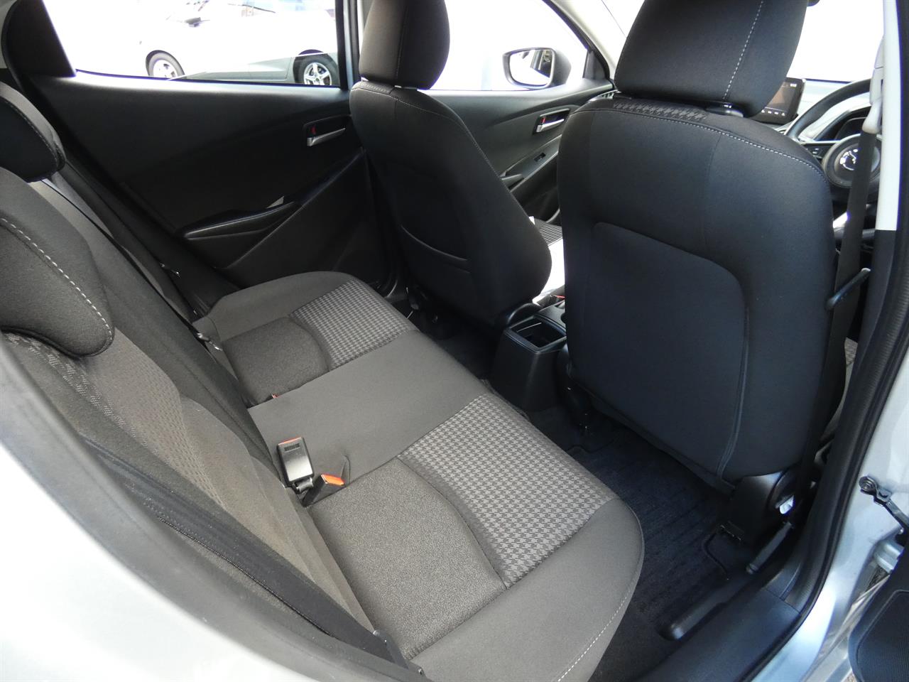 2017 Mazda DEMIO