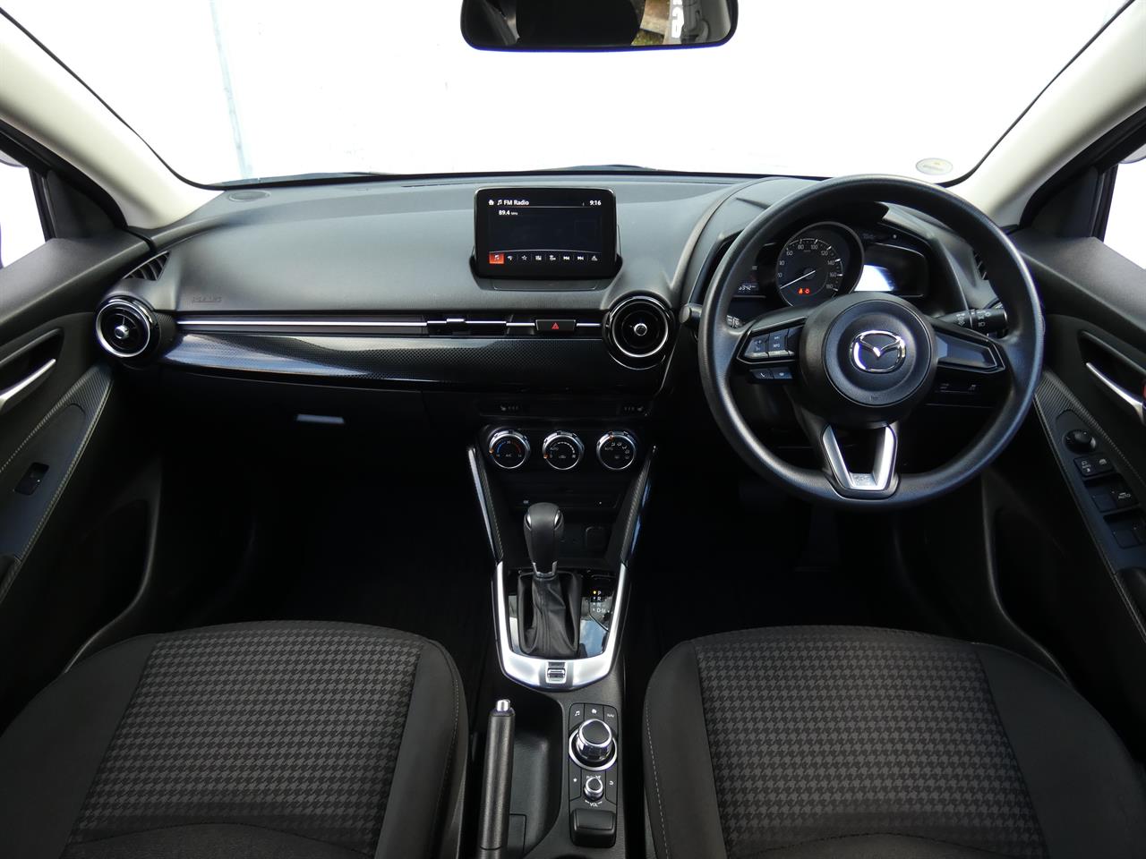2017 Mazda DEMIO