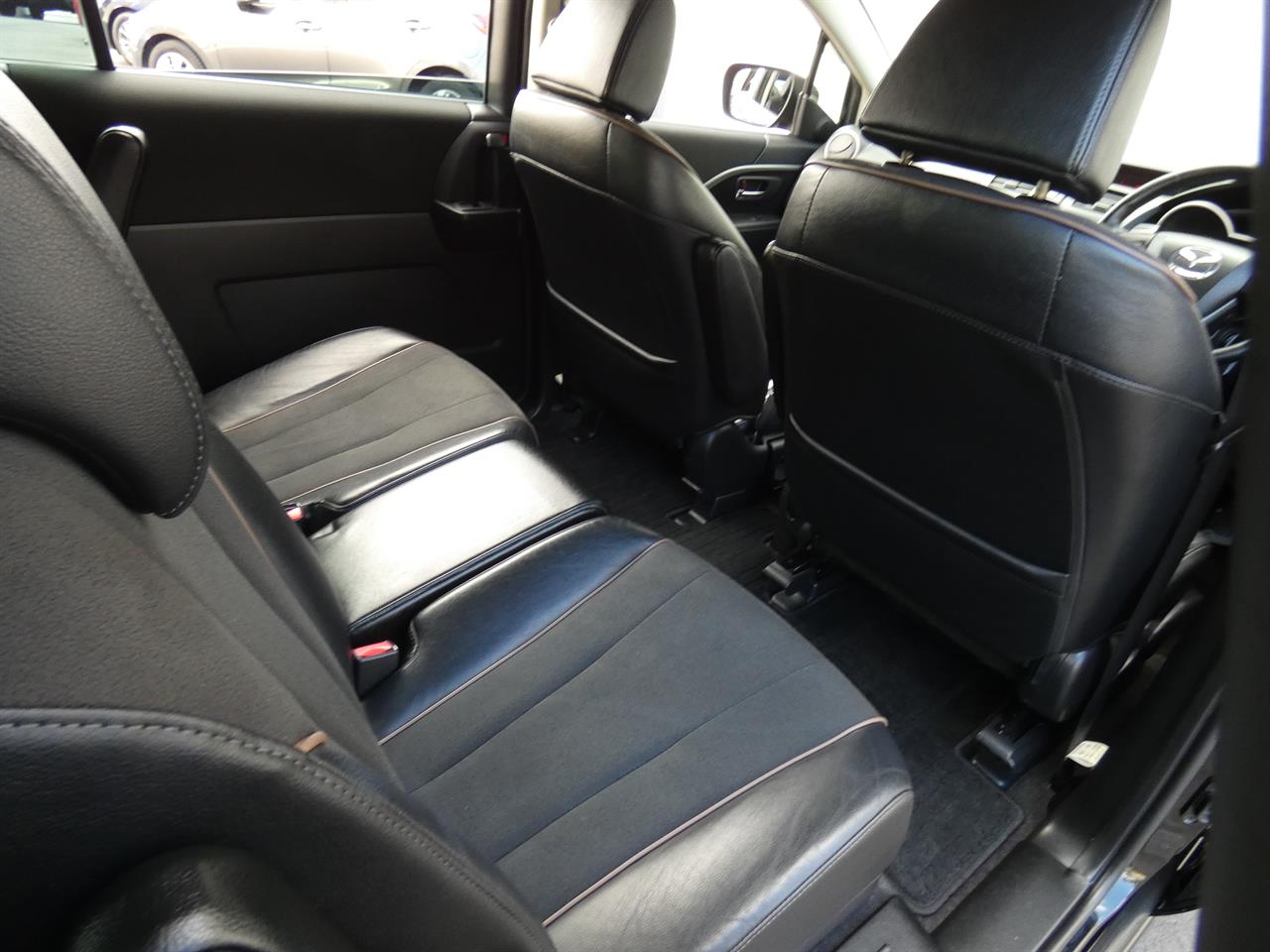2016 Mazda Premacy