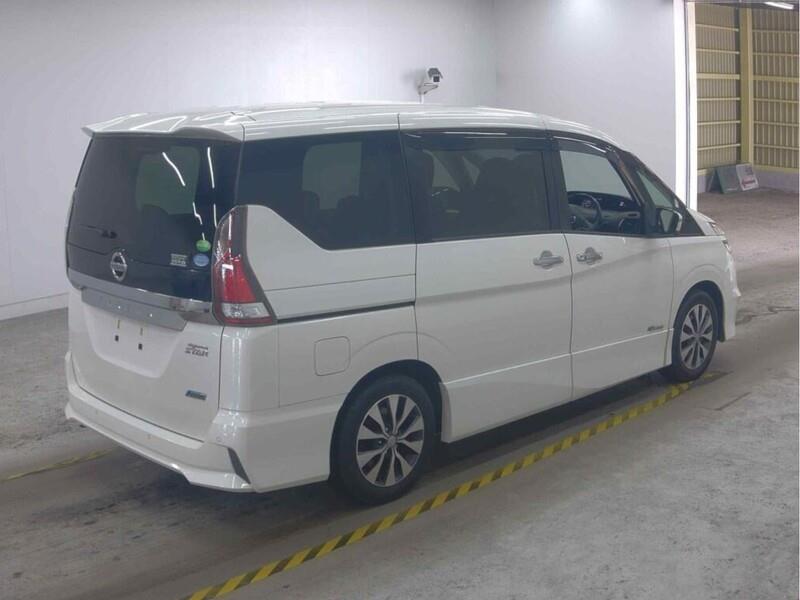 2018 Nissan SERENA