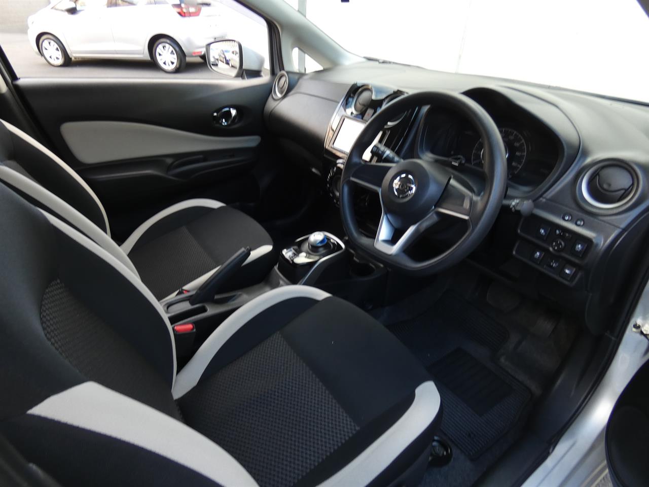 2020 Nissan NOTE