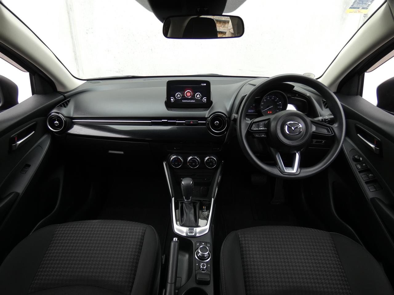 2017 Mazda DEMIO
