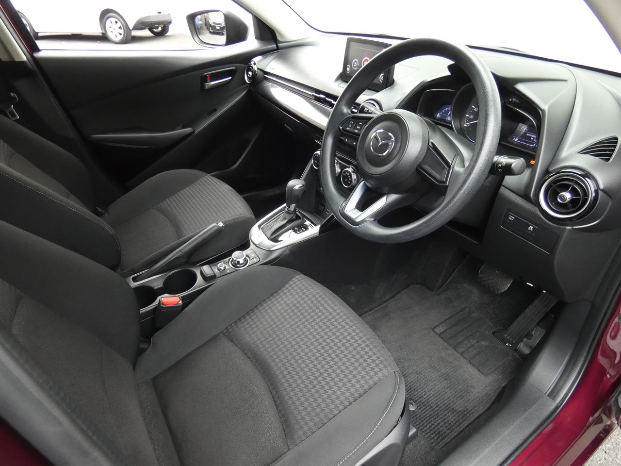 2017 Mazda DEMIO