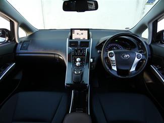 2016 Toyota Sai - Thumbnail
