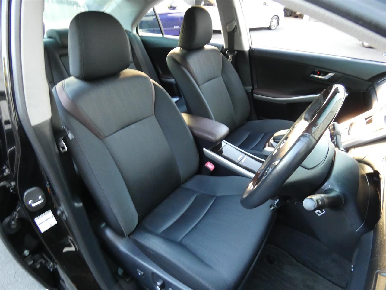 2016 Toyota Sai