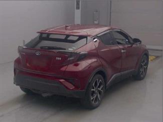 2017 Toyota C-HR - Thumbnail