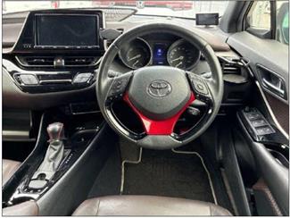 2017 Toyota C-HR - Thumbnail