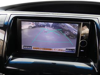 2015 Toyota Estima - Thumbnail