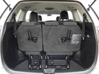 2015 Toyota Estima - Thumbnail