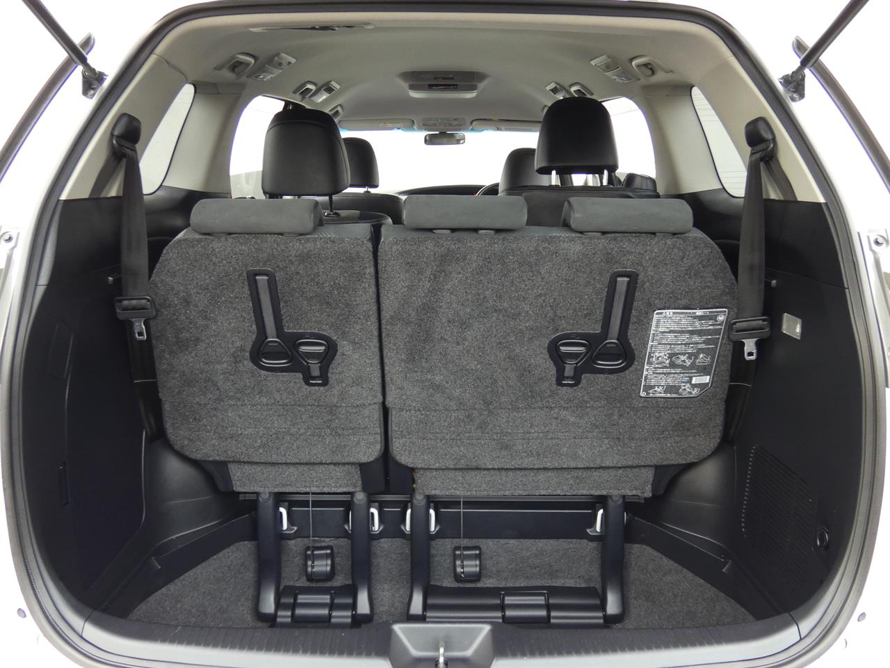 2015 Toyota Estima