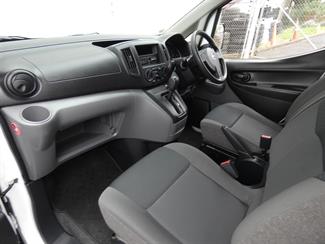 2020 Nissan NV200 - Thumbnail