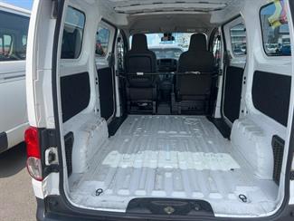 2020 Nissan NV200 - Thumbnail