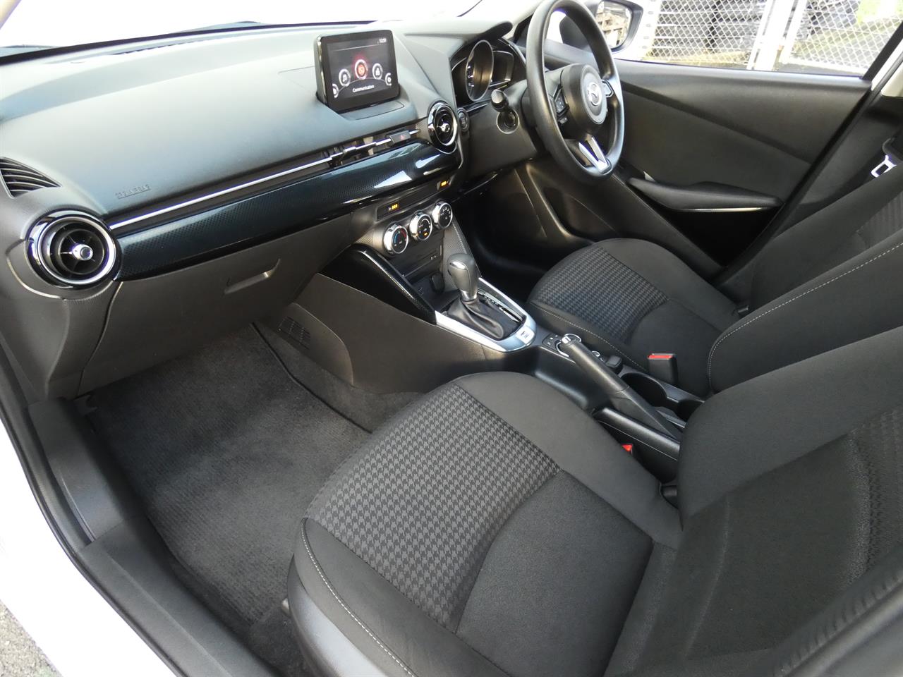 2019 Mazda DEMIO