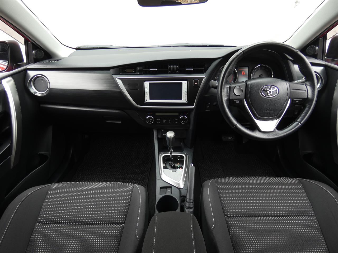 2014 Toyota AURIS