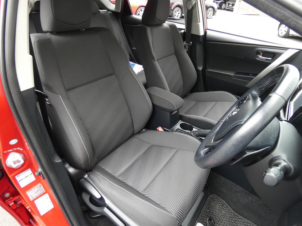 2014 Toyota AURIS